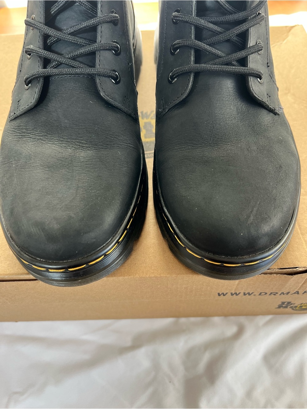 Dr. Martens Men’s Black Wyoming Leather Lace-Up Ankle Boots 11 - Picture 3 of 8